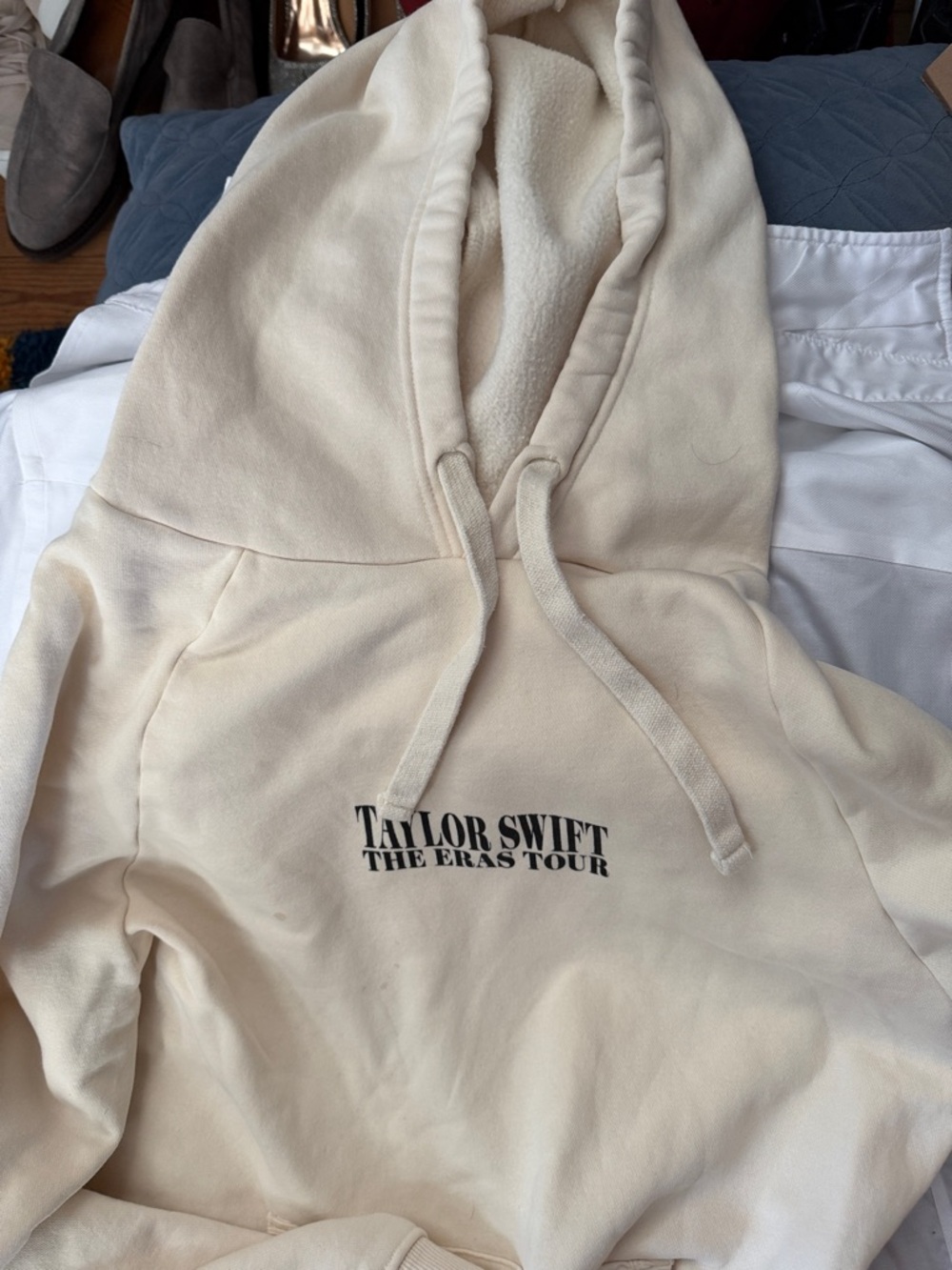 Taylor Swift Eras tour sweatshirt size XL